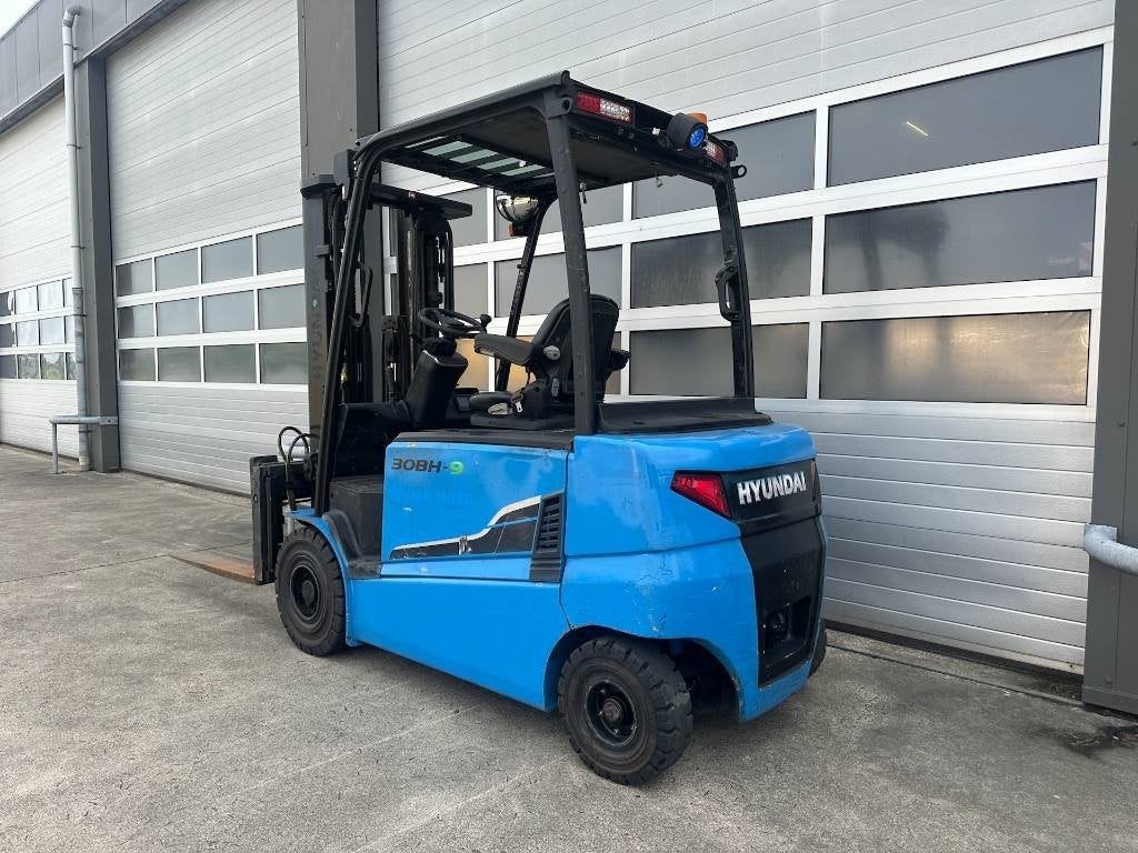Hyundai 30BH-9 - 3ton - 3000kg heftruck elektrisch Triplex, Articles professionnels, Machines & Construction | Chariots élévateurs & Transport interne