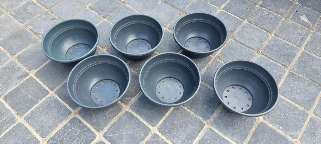 10 ronde plastieken bloempotten, Ophalen, Zo goed als nieuw, Rond, Kunststof