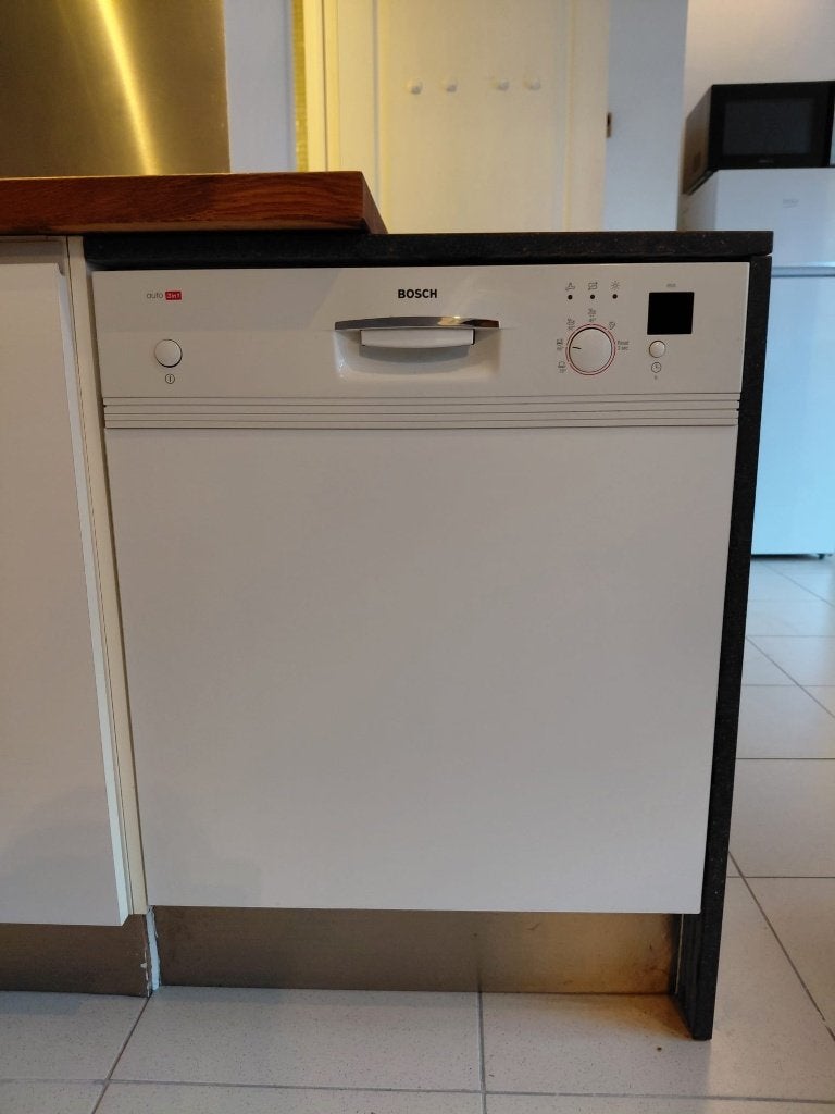 Vaatwas Bosch, Elektronische apparatuur, Vaatwasmachines, Ophalen, Gebruikt, Energieklasse A of zuiniger, 85 tot 90 cm