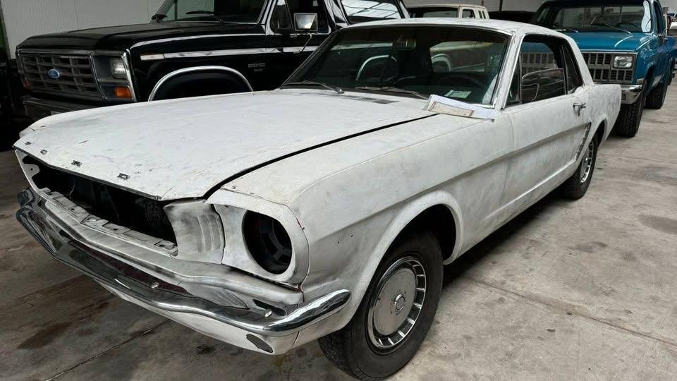 Ford Mustang 1965, Auto's, Automaat, Achterwielaandrijving, Zwart, Wit