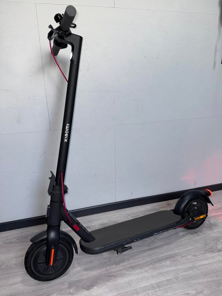 Xiaomi elektrische step - met oplader, Fietsen en Brommers, Steps, Ophalen, Zo goed als nieuw