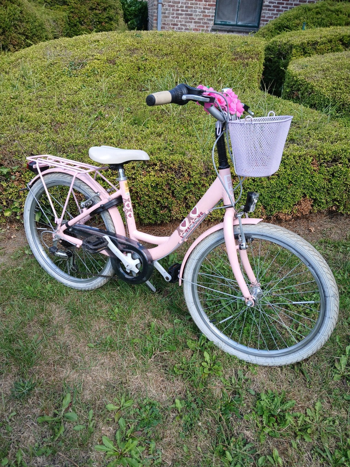 LOTS OF LOVE, 22 pouces, 7 m, 10 m, état neuf, Vitesses, Frein sur jante, Comme neuf, BikeFun Kids (BFK)