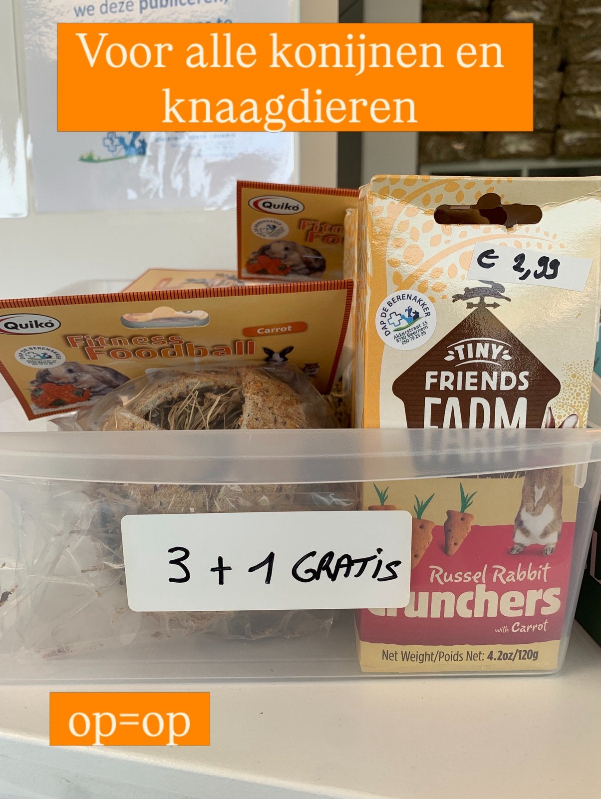 Hooibal met wortel en snacks voor konijn en knaagdier, Animaux & Accessoires, Rongeurs & Lapins | Accessoires, Enlèvement, Neuf