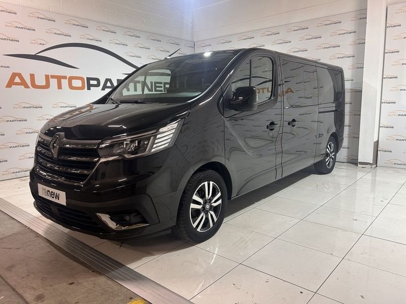 Renault Trafic Passenger & Generation, Auto's, Stof, Gebruikt, 4 cilinders, Zwart