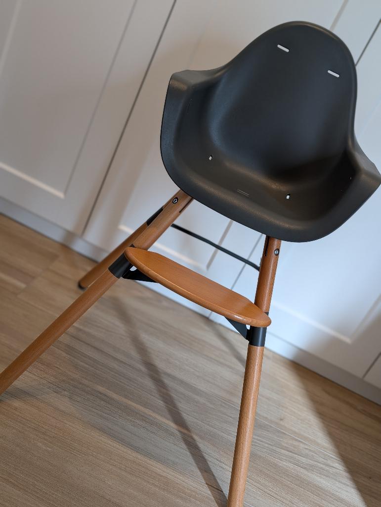 Childhome Evolu eetstoel, Kinderen en Baby's, Kinderstoelen, Ophalen, Zo goed als nieuw, Meegroeistoel, Gordel(s)
