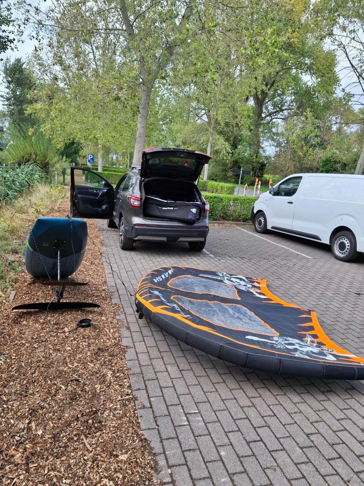 wingfoilset met board, foil, wing 6m² en wing 4.3m², Sports nautiques & Bateaux, Enlèvement, Utilisé