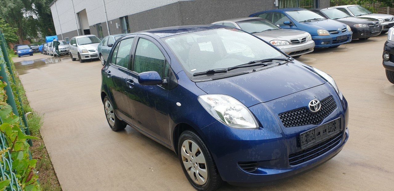 Toyota yaris 1,0 vvti ,sol ,airco in, Auto's, Blauw, 5 deurs, Particulier, Blauw