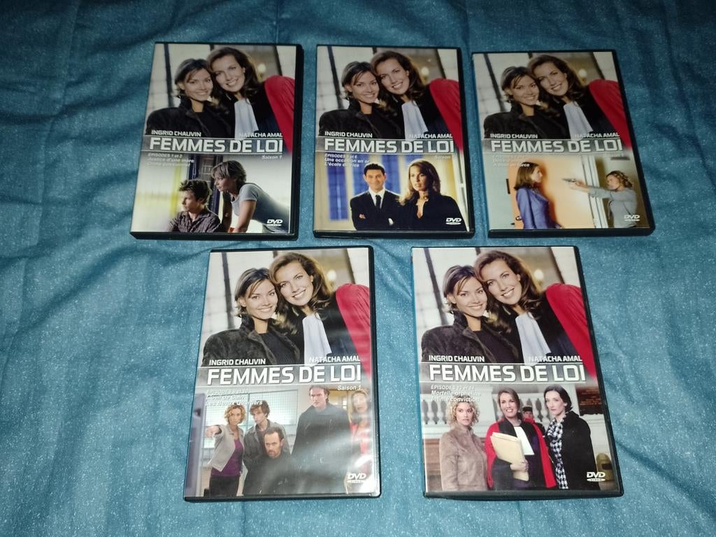 A vendre lot de 5 DVD de la série Femmes de loi, À partir de 9 ans, Enlèvement ou Envoi, Comme neuf, Drame