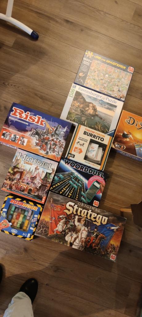 Lot Gezelschappen / 2 puzzels, Hobby & Loisirs créatifs, Jeux de société | Jeux de plateau, Enlèvement