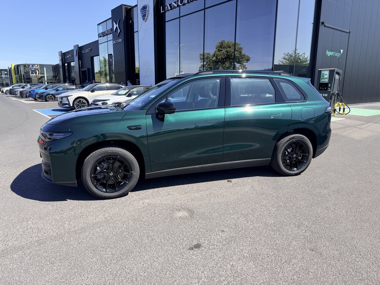 Leapmotor C10 Hybrid Life *STOCK* Panoramisch Dak - Adaptiv, 0 kg, Apple Carplay, 0 kg, Noir