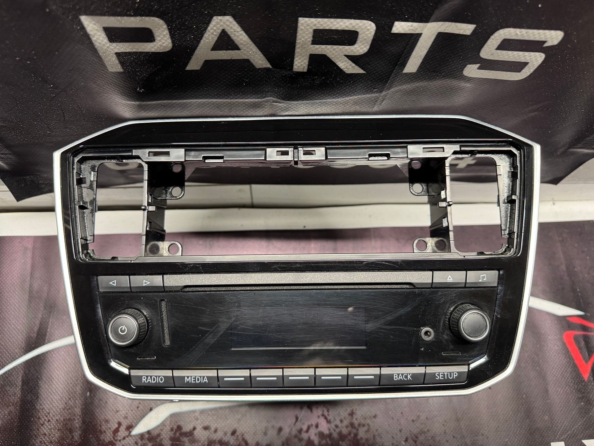 Volkswagen Up Facelift MIB2 Entry Radio 1S0035867, Enlèvement ou Envoi, -, -, -