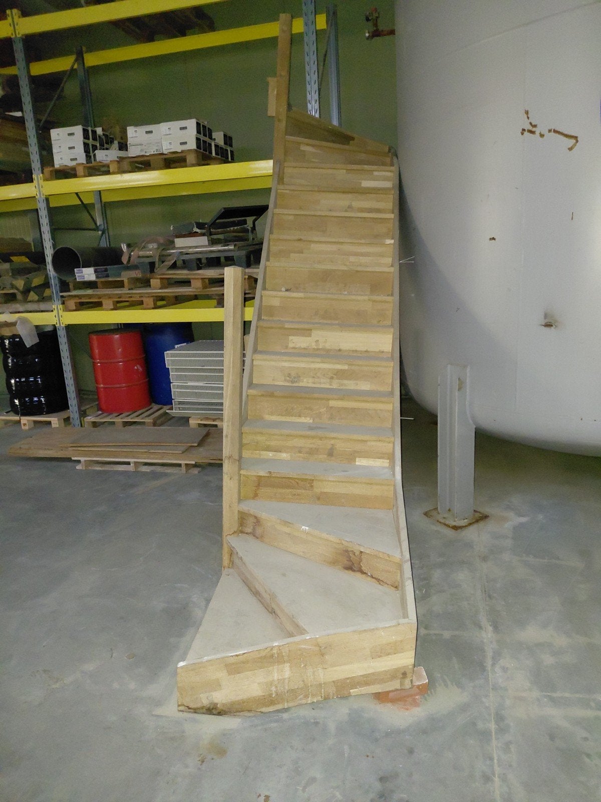 Beuken trap met dubbele draai, Doe-het-zelf en Bouw, Ophalen