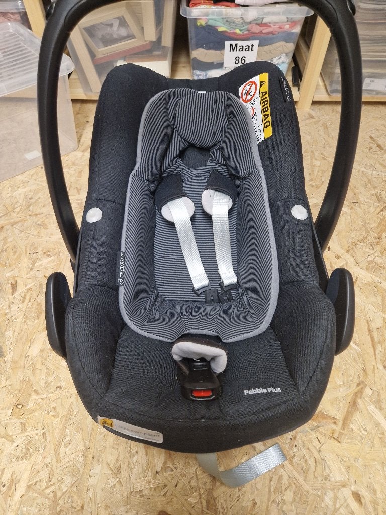 Maxi Cosi Pebble Plus (iSize), Protection latérale, Enlèvement, Utilisé, Ceinture de sécurité ou Isofix