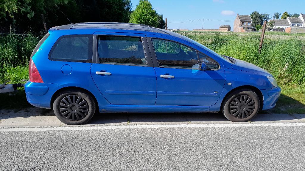Peugeot 307 SW 7 places 2L hdi 7 EXPORT, Auto's, Peugeot, Particulier, Alarm, Cruise Control, Dakrails, Elektrische buitenspiegels