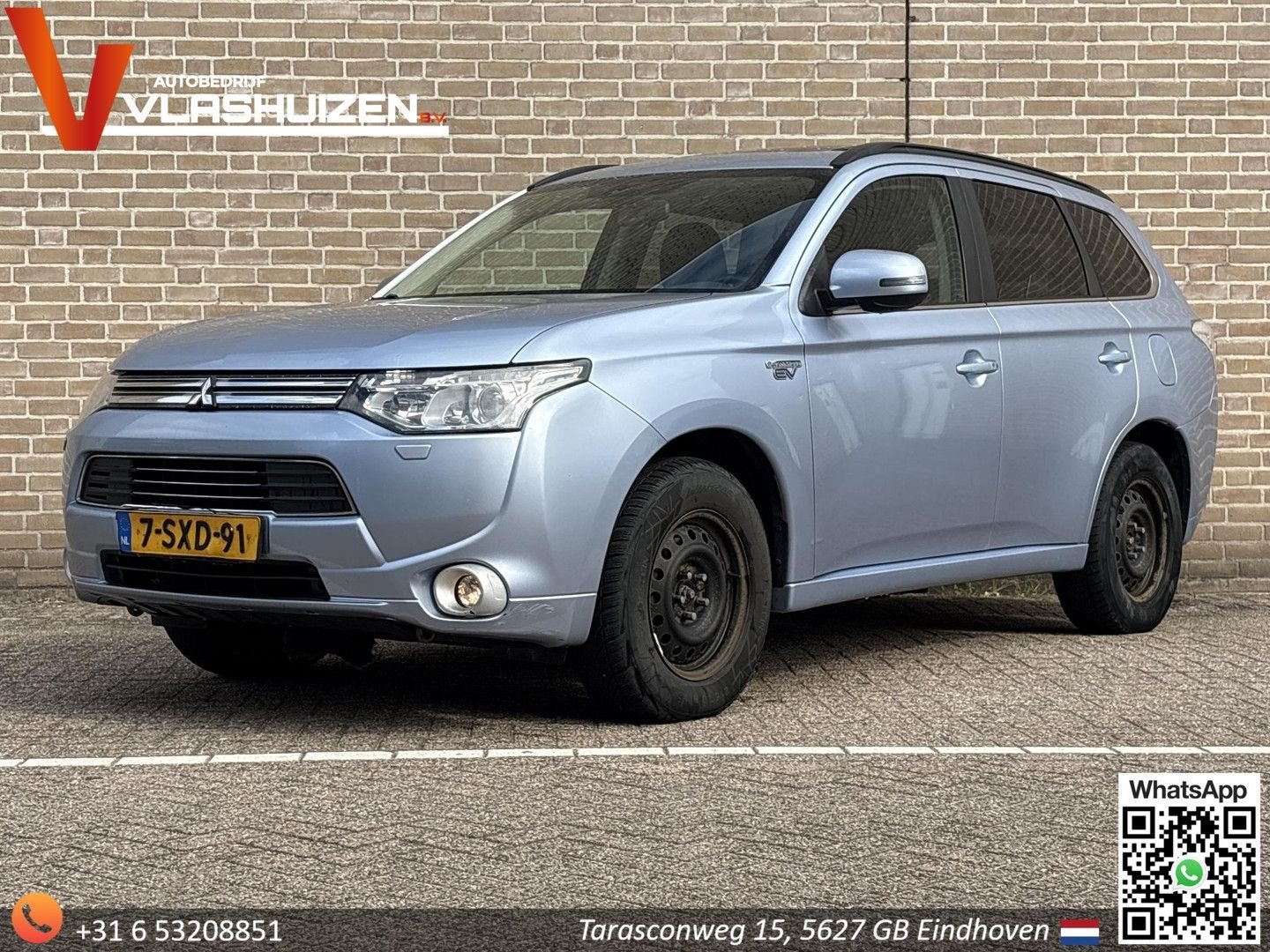 Mitsubishi Outlander 2.0 PHEV instyle | Leder | Pano | Clima, Outlander, Zwart, Navigatiesysteem, Blauw