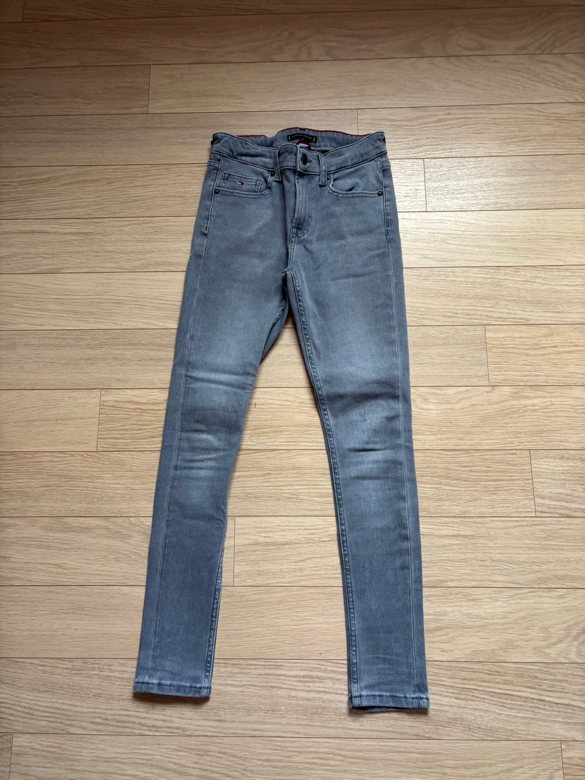 Grijze jeans Tommy Hilfiger, Verzenden, Gebruikt, Meisje, Broek