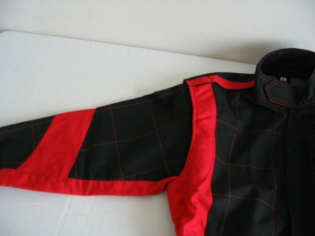 Karting overall voor jonge karter (laatste stuk - maat 48), Sports & Fitness, Enlèvement ou Envoi, Neuf, Vêtements ou Chaussures