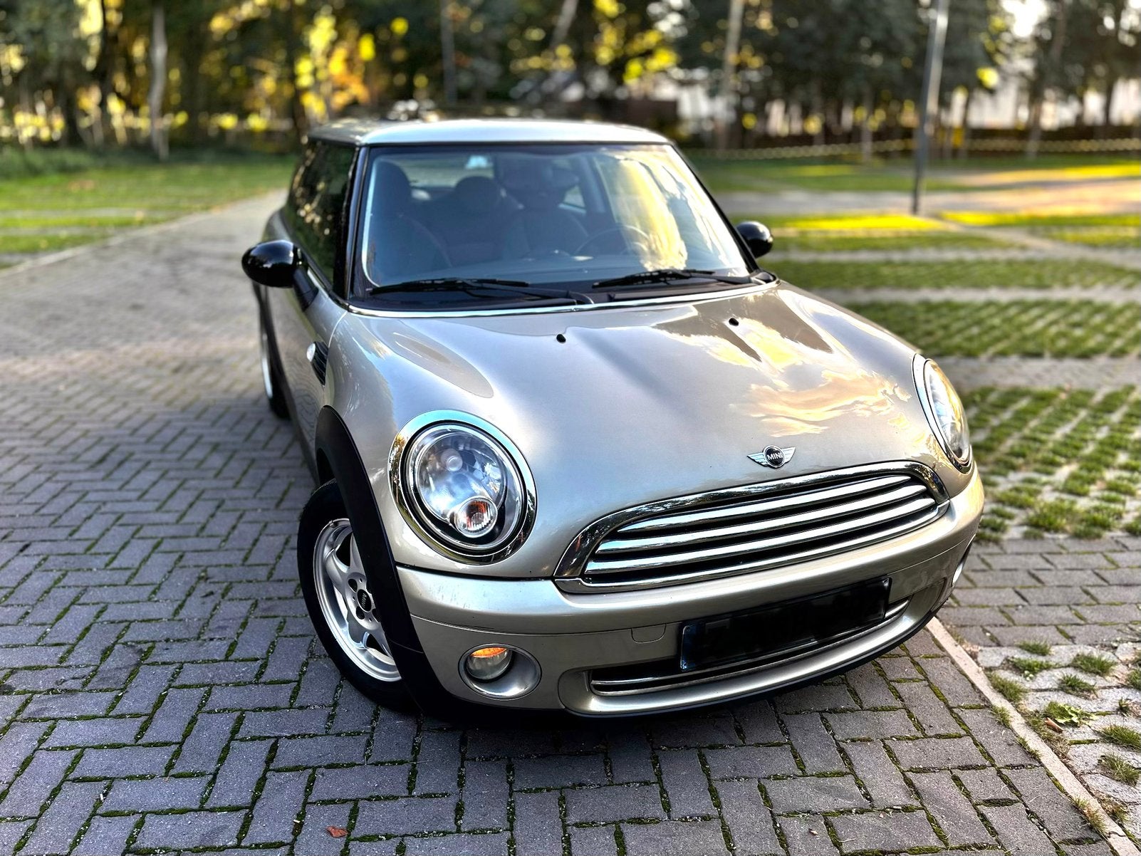 MINI ONE R56 ~ EURO 4 ~ 1,4 ~ 95 ch ~ essence ~ 141 dkm, Autos, Argent ou Gris, Achat, Entreprise, Noir