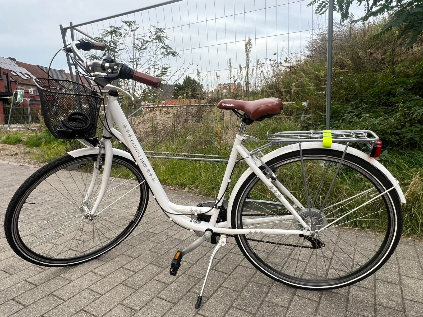 damesfiets 28 inc nieuwstaat, Ophalen of Verzenden