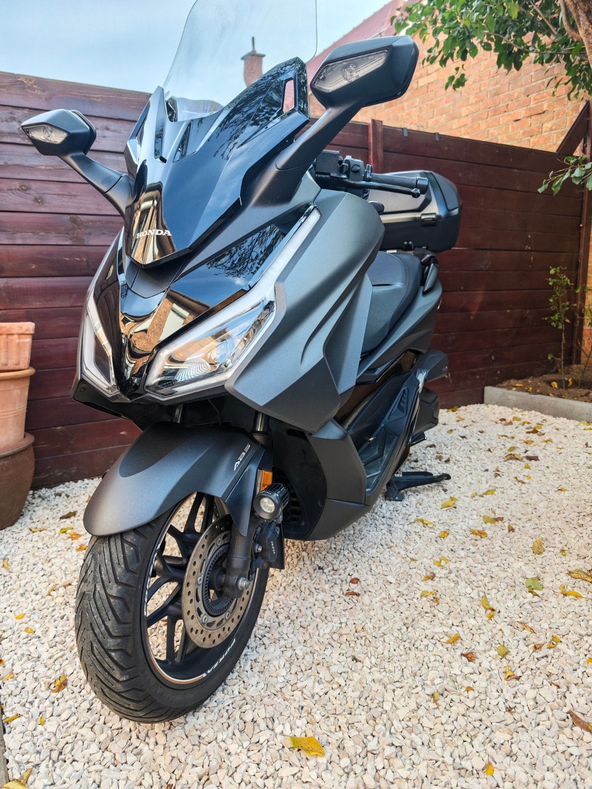 Honda Forza 350cc uit 2024 Superconditie, Fietsen en Brommers, Ophalen of Verzenden, Zo goed als nieuw, Benzine, 350 cc