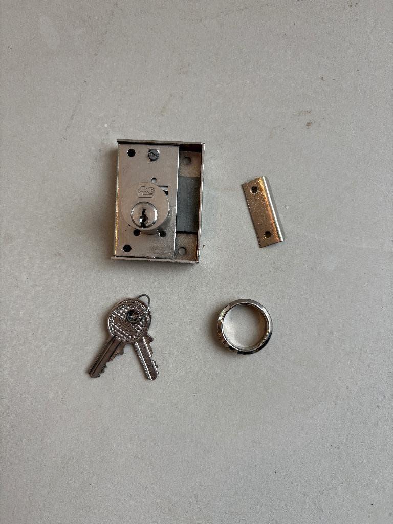7 oplegmeubelsloten Litto G0050, Ophalen, Nieuw, Koper of Messing, Slot
