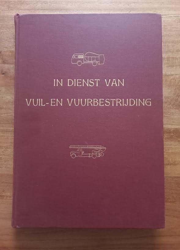 Gedenkboek v.h. Geesink & Zn. 1950, Livres, Enlèvement ou Envoi, Comme neuf, Diverse auteurs, Autres moyens de transport