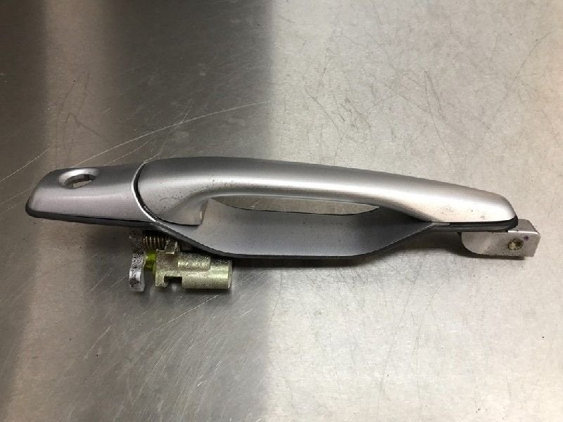 PORTIERGREEP BUITEN RECHTS VOOR Lancer Wagon (CS / CT), Gebruikt, Voor, Mitsubishi