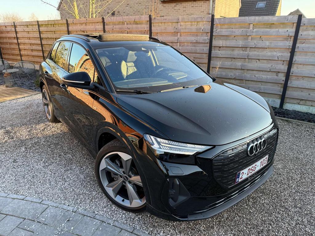 Audi Q4 e-tron Q4 e-Tron 82 kWh 40 S line (bj 2023), Auto's, Automaat, Gebruikt, Zwart, https://public.car-pass.be/vhr/5dd27088-3b41-4545-ad38-3f13d57e4119