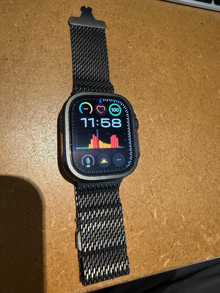 Apple watch Ultra 3 Milanese + Cellular, Bijoux, Sacs & Beauté, Montres connectées, Étanche, Enlèvement ou Envoi, IOS, Comme neuf