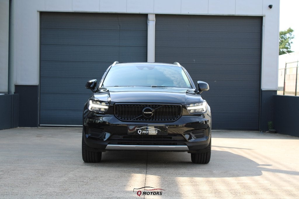 Volvo XC40 T2 Geartronic-LED-CAMERA-CRUISE-CARPLAY-GARANTIE, Auto's, Stof, Zwart, 5 zetels, 5 deurs