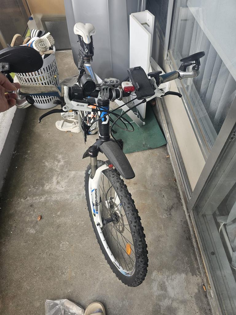 Vélo, Enlèvement, Comme neuf