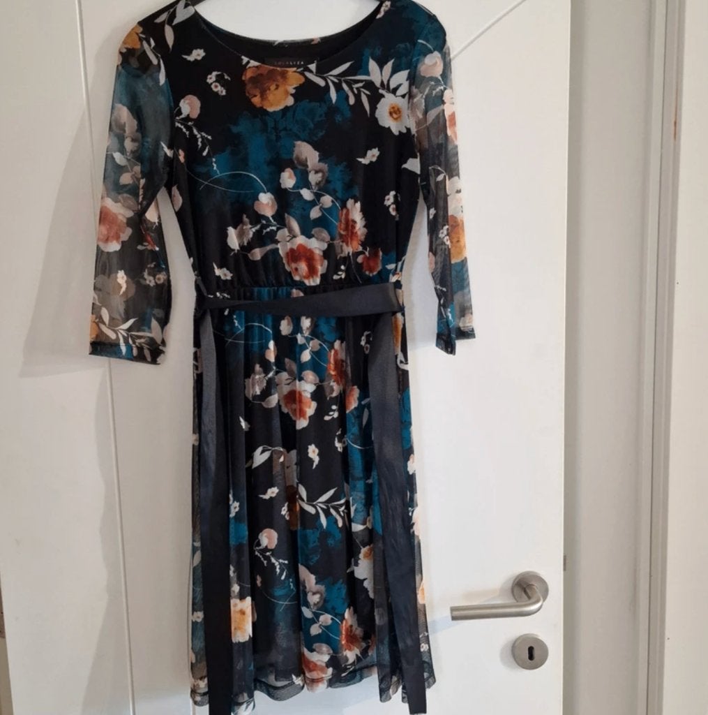 Gebloemde jurk Lola Liza 34, Comme neuf, Taille 34 (XS) ou plus petite, Lola-liza, Enlèvement ou Envoi
