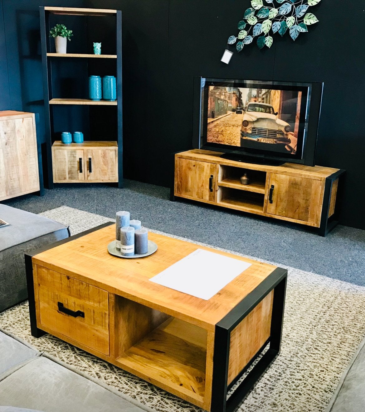 Lederen Hoekbank met TV-kast, Salontafel & Open Kast, Ophalen, Zo goed als nieuw, Leer, Mango hout , leer , industrieel