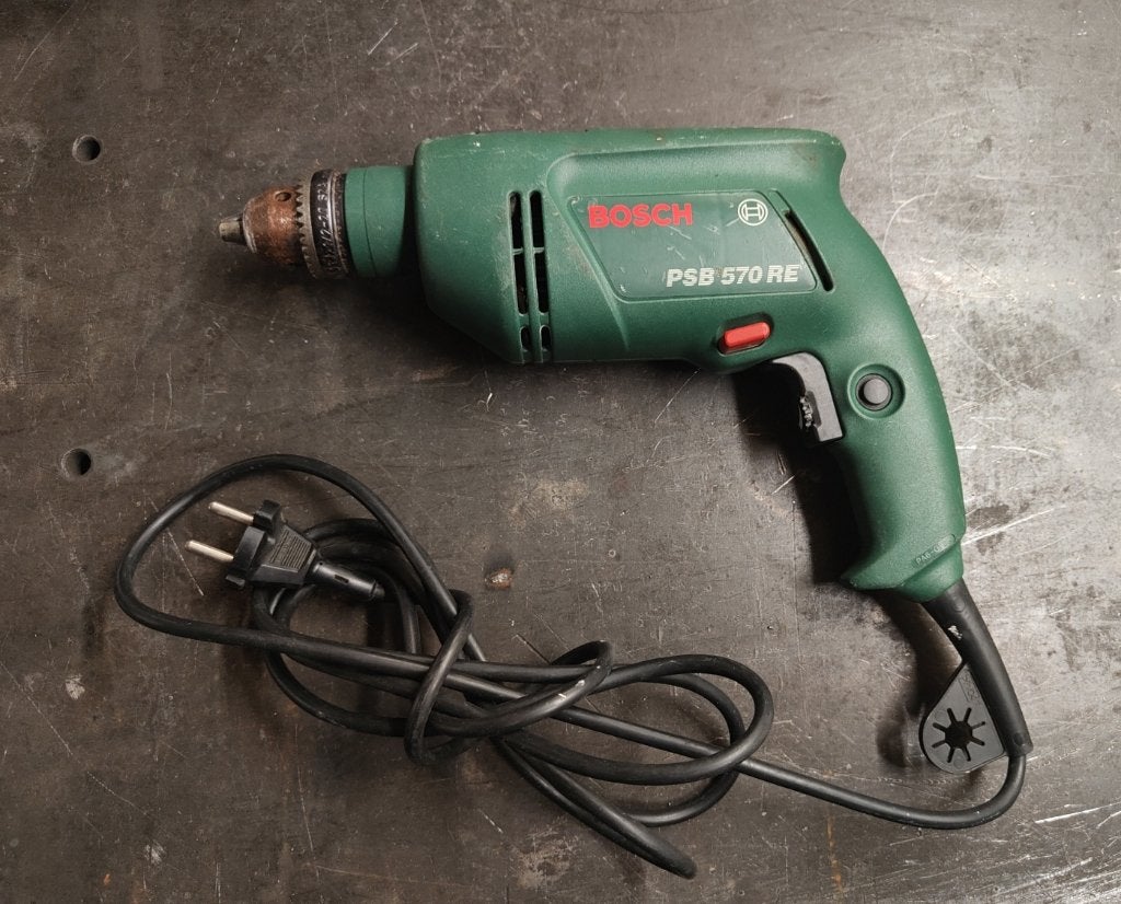 Perceuse Bosch en parfait état de fonctionnement., 600 watts ou plus, Enlèvement ou Envoi, Comme neuf, Perceuse