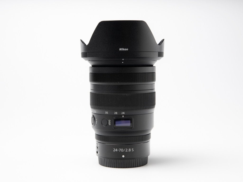 Nikon Z 24-70mm f2.8 S, Ophalen, Nikon Z-mount, Zo goed als nieuw, Handmatige focus