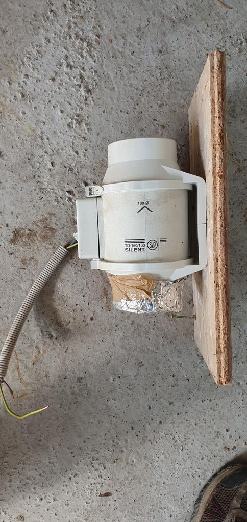 Extracteur/ ventilateur  salle de bain SILENT TD 160/100