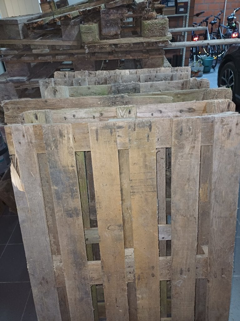palettes, Bricolage & Construction, Bois & Planches, Moins de 200 cm, Enlèvement, Utilisé, 25 à 50 mm