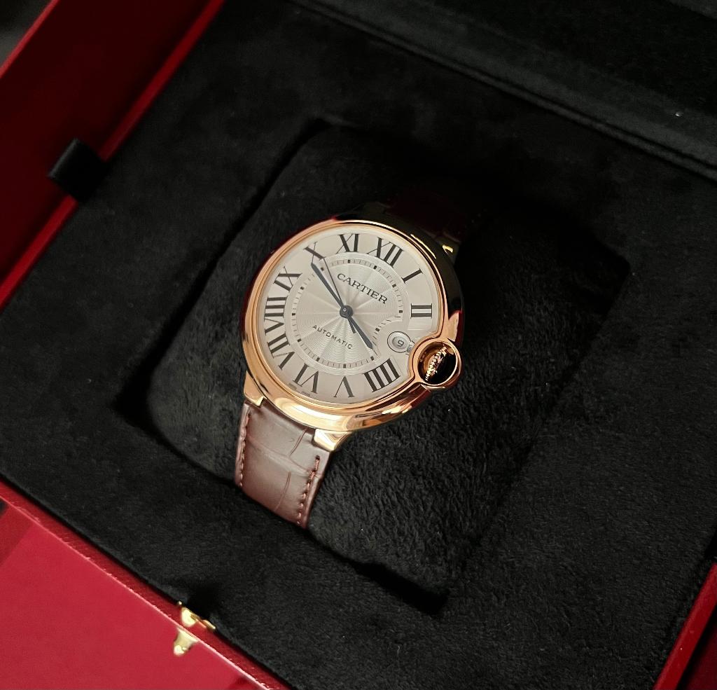 Cartier Ballon Bleu 40mm Roségoud Nieuw 2025, Handtassen en Accessoires, Horloges | Heren, Ophalen, Polshorloge, Nieuw, Goud