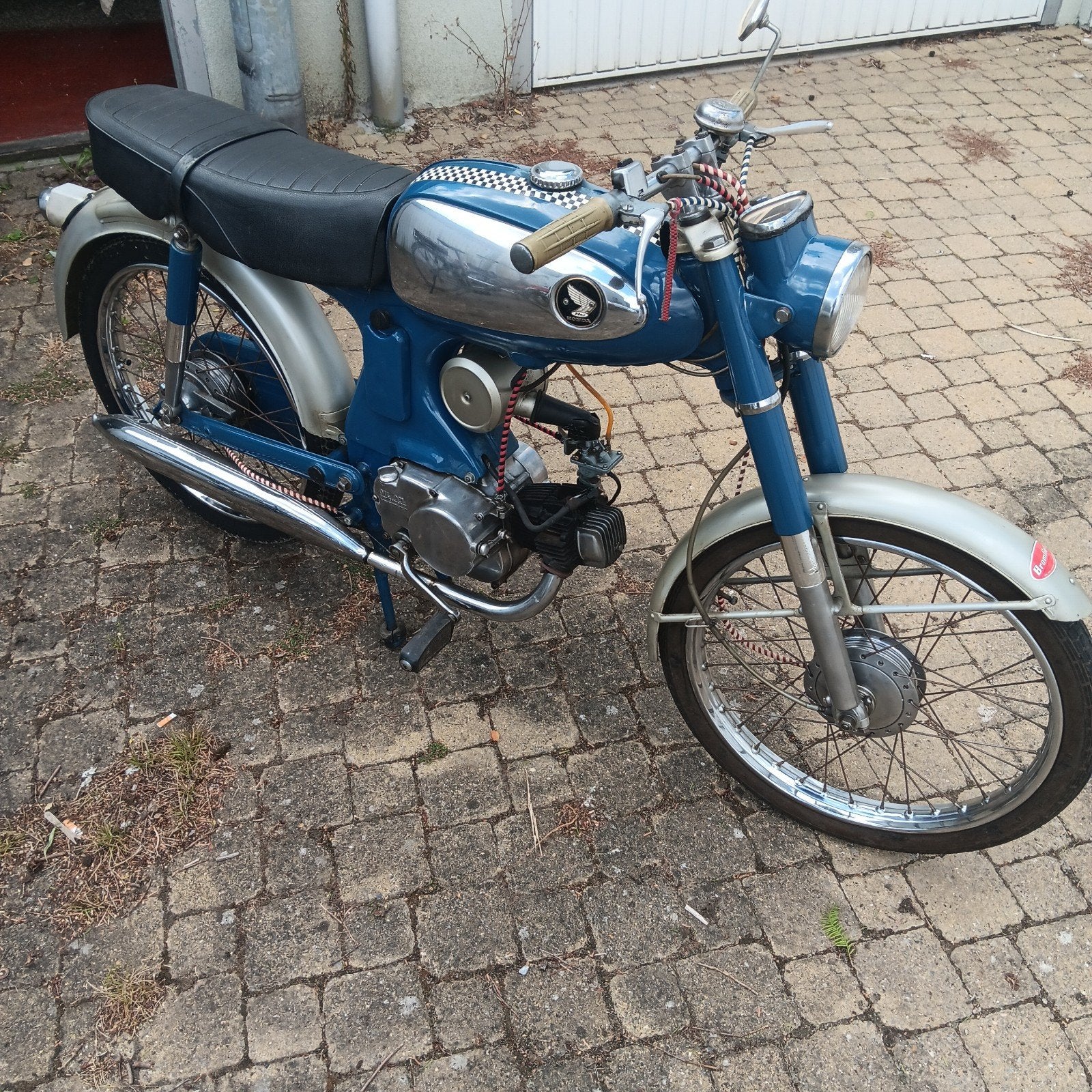 Honda c320 A., Enlèvement
