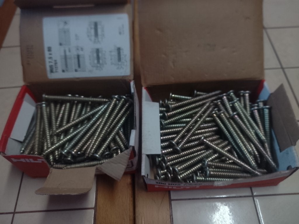 7,5 x 80 mm turboschroefdozen zie foto's, Doe-het-zelf en Bouw, Ophalen, Schroeven