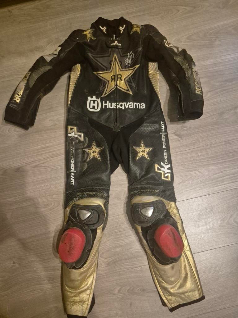 Combinaison enfant, Enlèvement, Combinaison