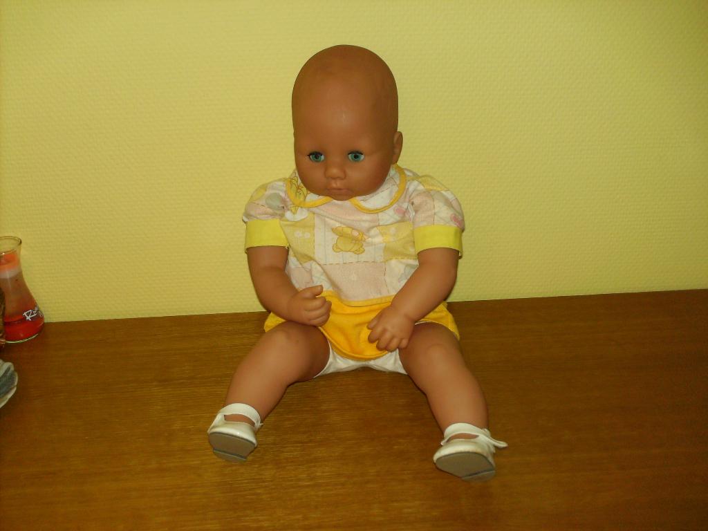 a vendre jouet poupée, Enfants & Bébés, Jouets | Poupées, Enlèvement ou Envoi, Comme neuf, Baby Pop