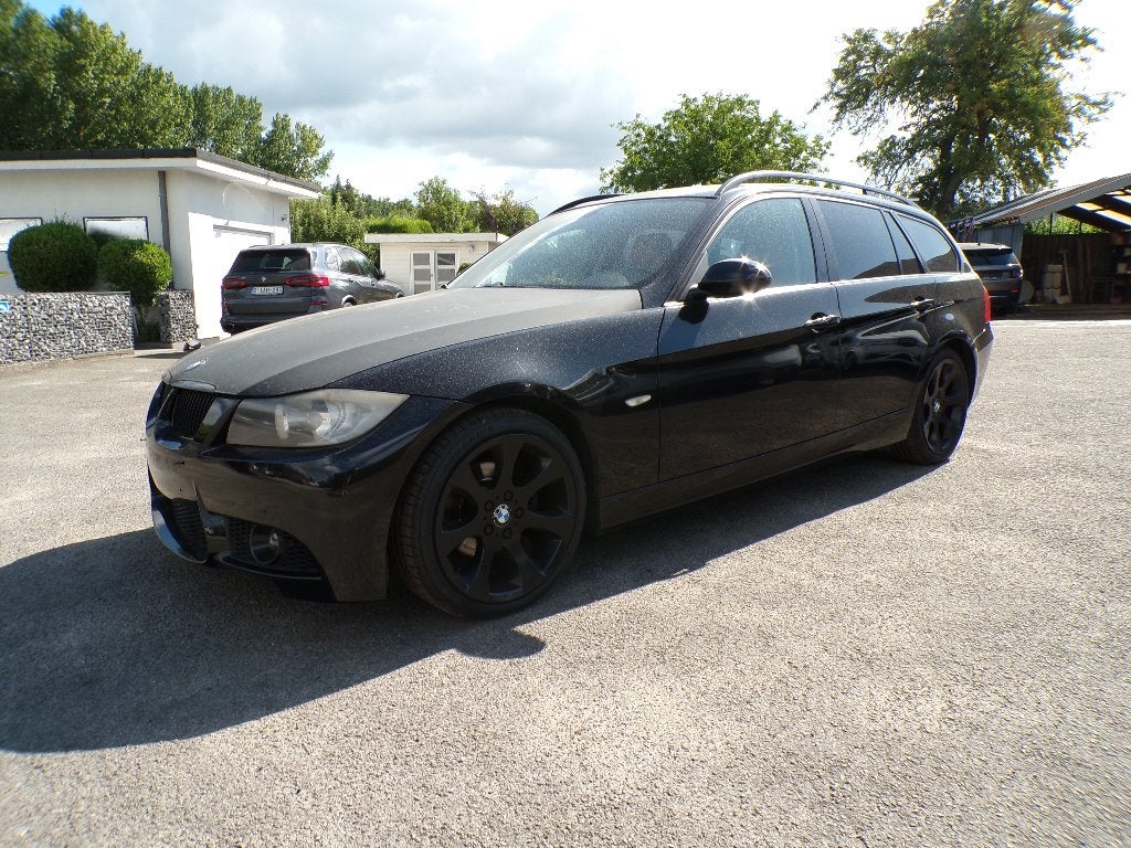 BMW 318d Touring, Autos, 100 kW, Achat, Entreprise, Noir