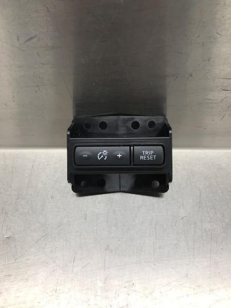 COMMUTATEUR DIVERS Nissan X-Trail (T32) (|71011C|), Utilisé, Nissan