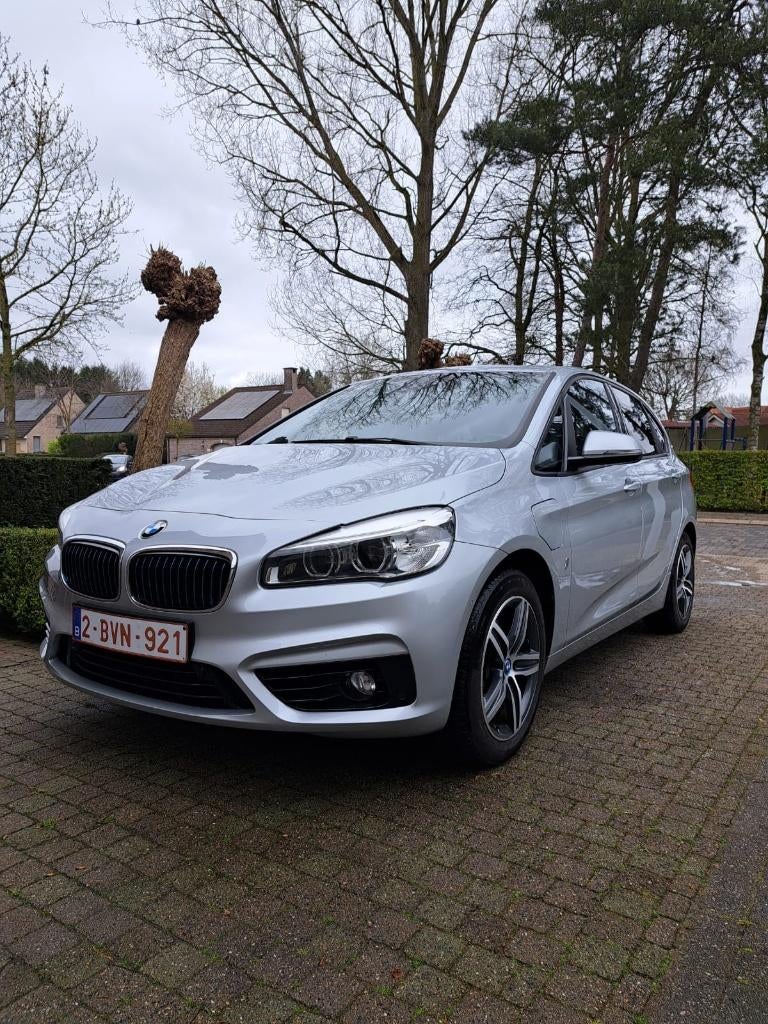 BMW Active Tourer PHEV 225xeA plug-in hybride, Auto's, BMW, 4 cilinders, 2 Reeks Active Tourer, 5 deurs, Zilver of Grijs