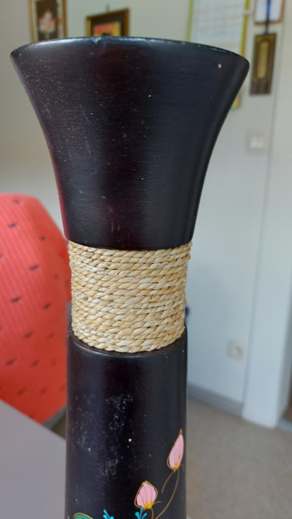 2 handgesneden houten designvazen, Antiek en Kunst, Ophalen