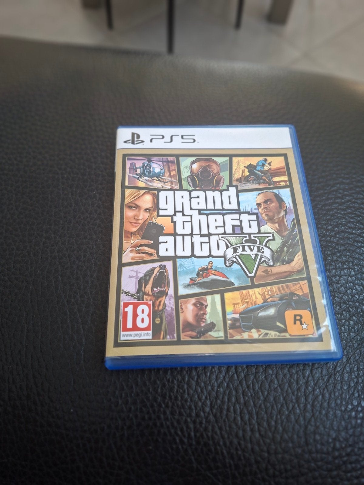Grand Theft Auto V, Aventure et Action, À partir de 18 ans, Online