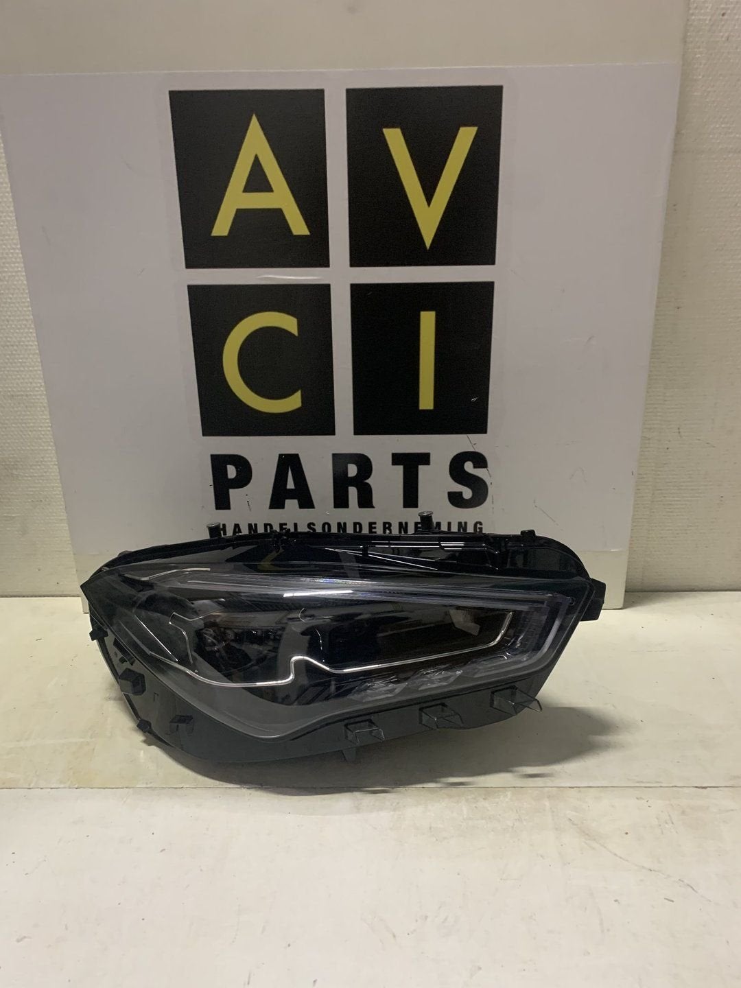 Koplamp Mercedes CLA w118 FACELIFT Multibeam A1189061401, Autos : Pièces & Accessoires, Utilisé, -, -, Enlèvement ou Envoi