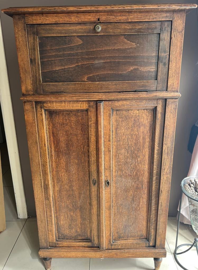 Oude kleine kast, Antiek en Kunst, Antiek | Meubels | Kasten, Ophalen