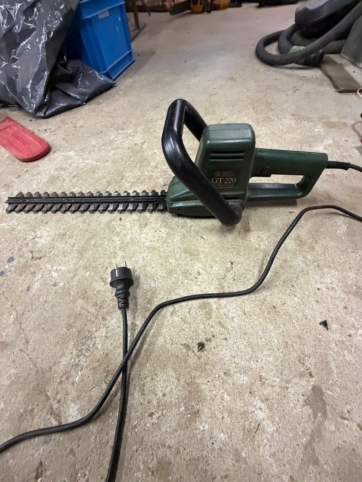 Taille-haie Black & Decker, Enlèvement, Utilisé, Électrique